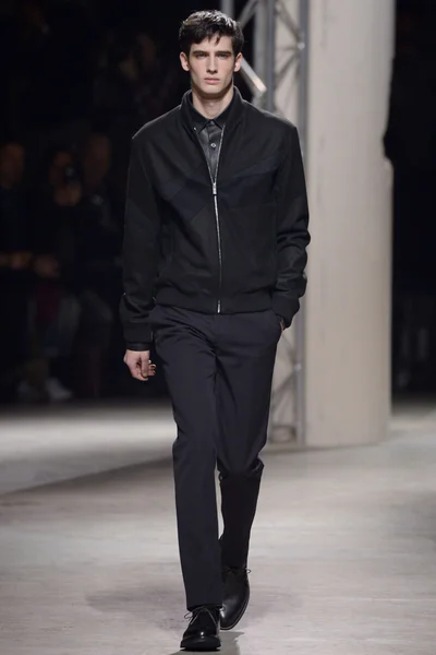 Look 33